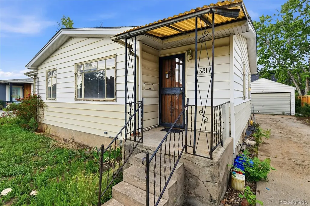 3817 S Inca Street Englewood CO 80110