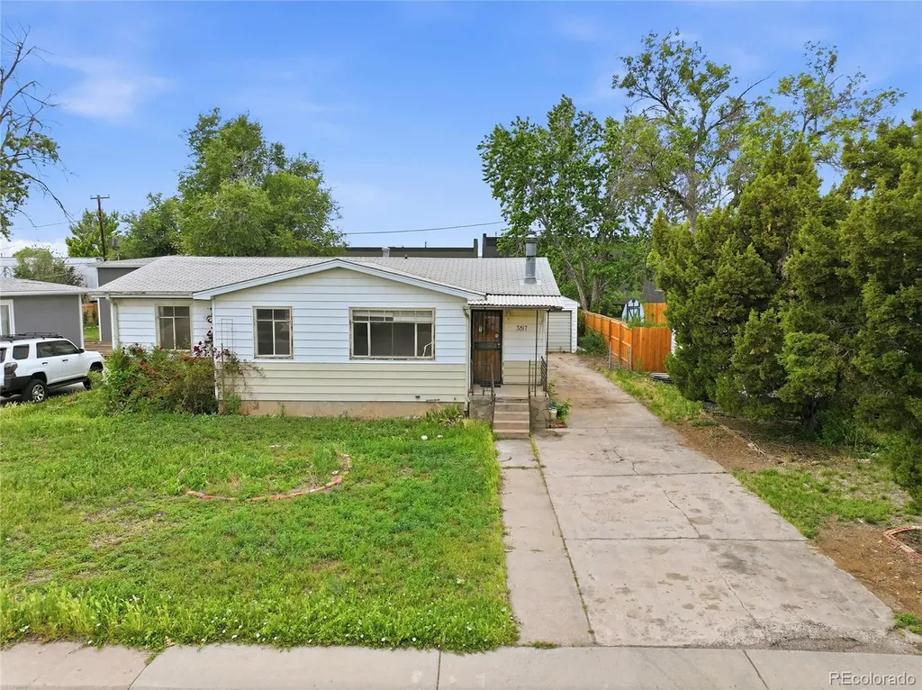 3817 S Inca Street Englewood CO 80110