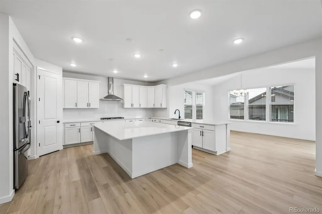 3731 N Hayleyville Street Aurora CO 80019