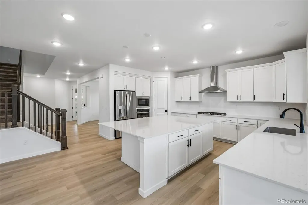 3731 N Hayleyville Street Aurora CO 80019