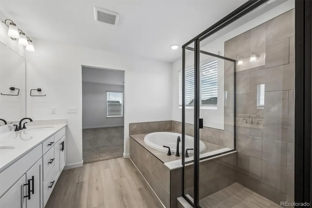 3731 N Hayleyville Street Aurora CO 80019