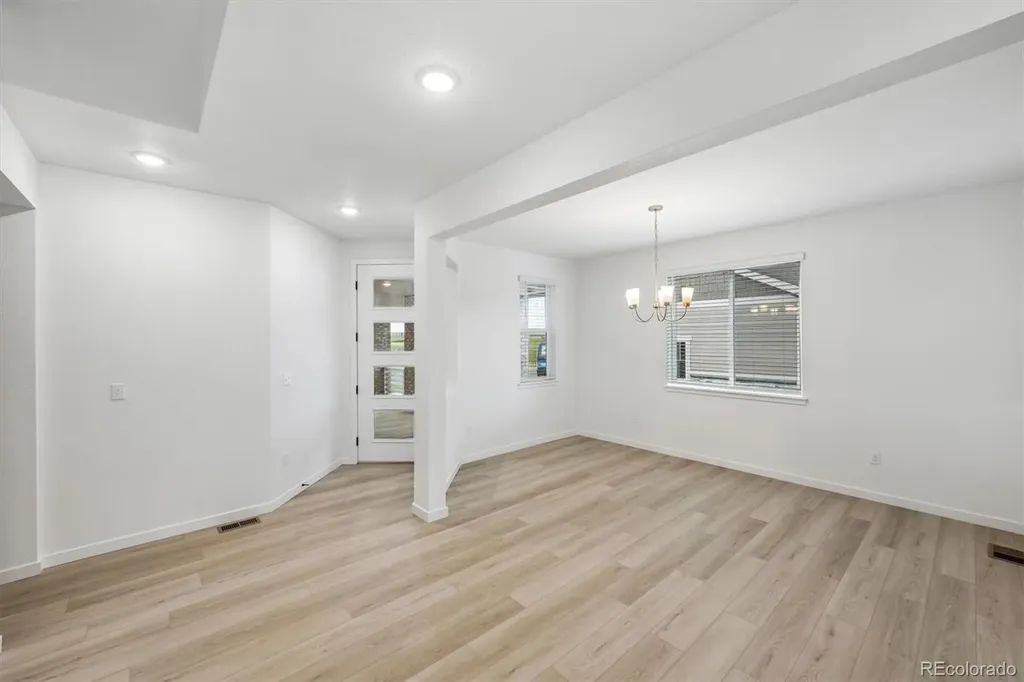 3731 N Hayleyville Street Aurora CO 80019