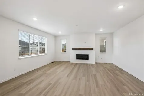3731 N Hayleyville Street Aurora CO 80019
