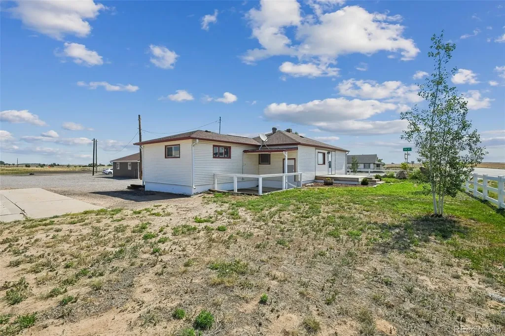 5523 County Road 37 Fort Lupton CO 80621