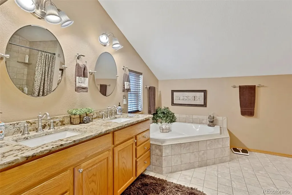 38 Kingston Drive Florissant CO 80816