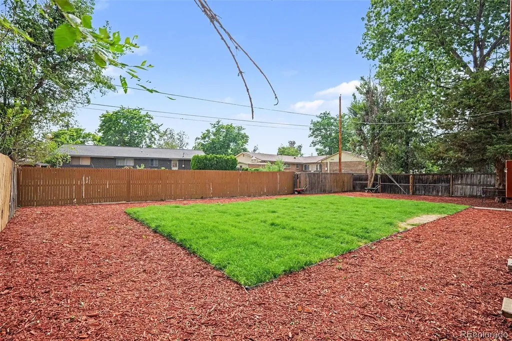 12006 E Arizona Drive Aurora CO 80012