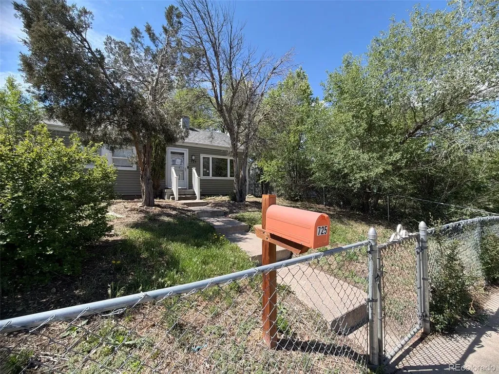725 E Las Animas Street Colorado Springs CO 80903