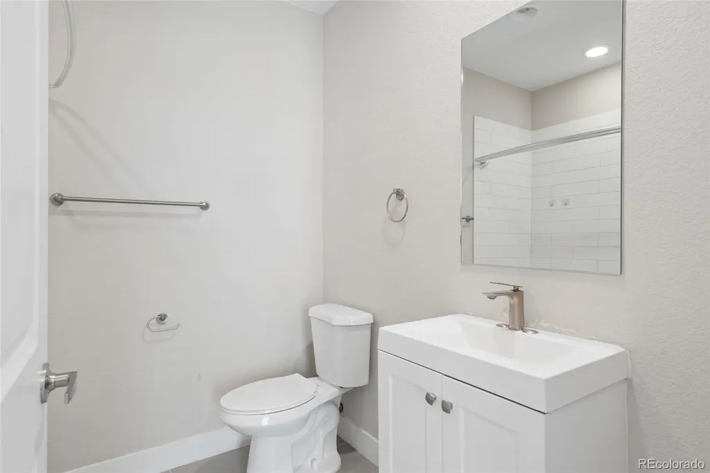 1935 Eaton Street Lakewood CO 80214