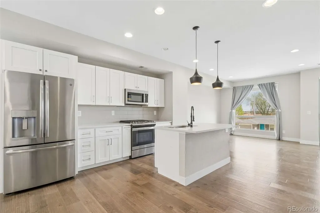 1935 Eaton Street Lakewood CO 80214