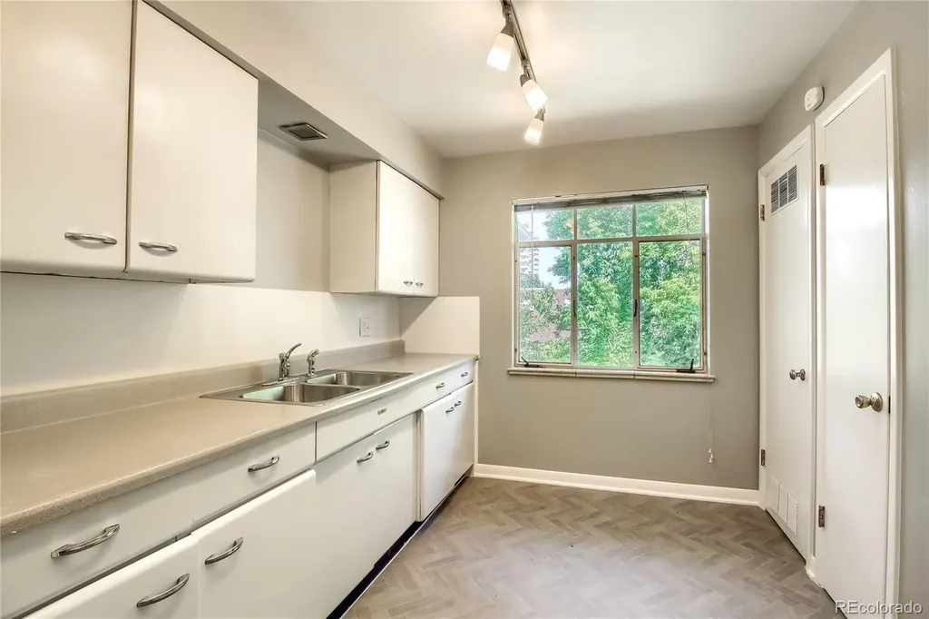 35 N Washington Denver CO 80203