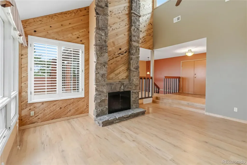 4535 Sentinel Rock Larkspur CO 80118