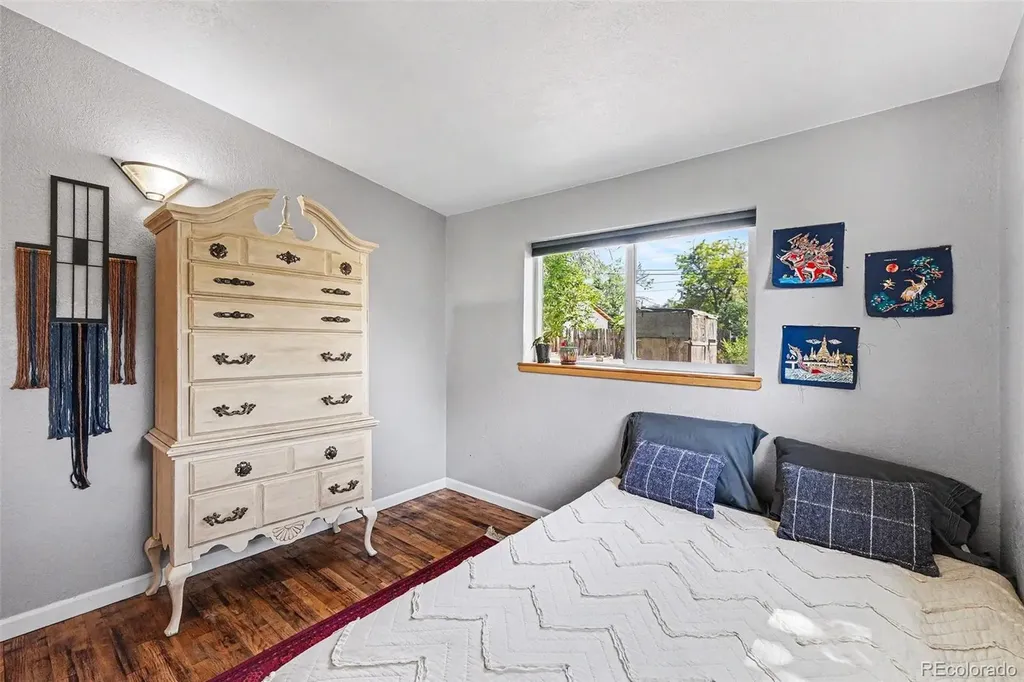 2240 W 56th Place Denver CO 80221