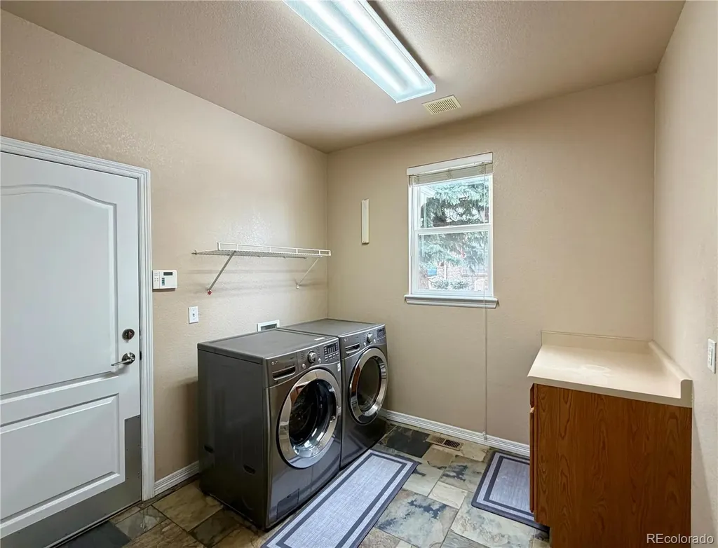 22163 E Rowland Place Aurora CO 80016