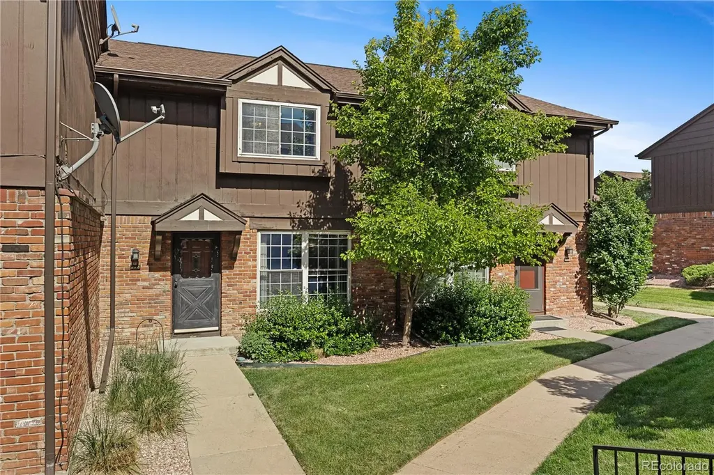 Denver CO, 3855 S Monaco Street Parkway, Unit 178