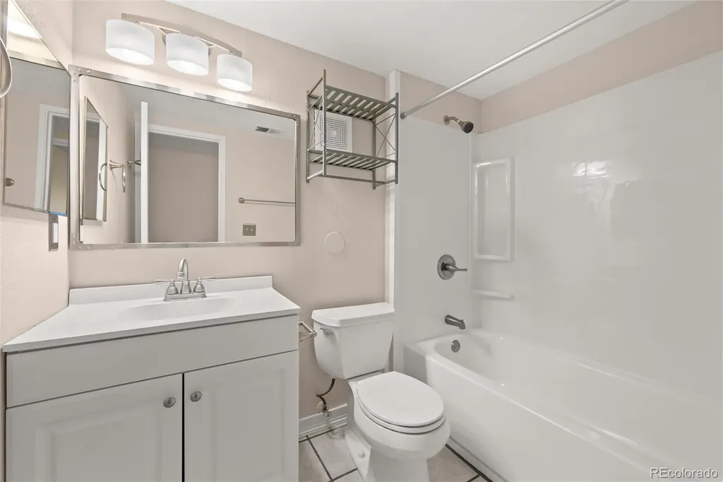 1792 S Pitkin Circle Aurora CO 80017