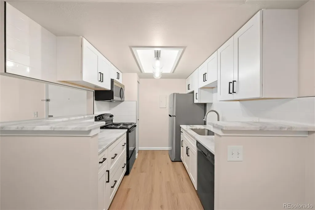 1792 S Pitkin Circle Aurora CO 80017
