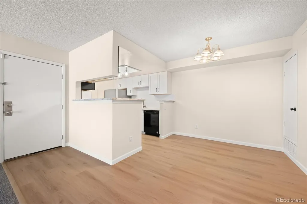 1792 S Pitkin Circle Aurora CO 80017