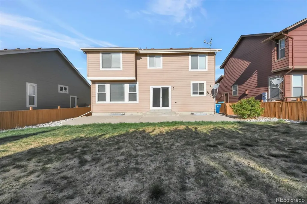 10492 Norfolk Court Commerce City CO 80022