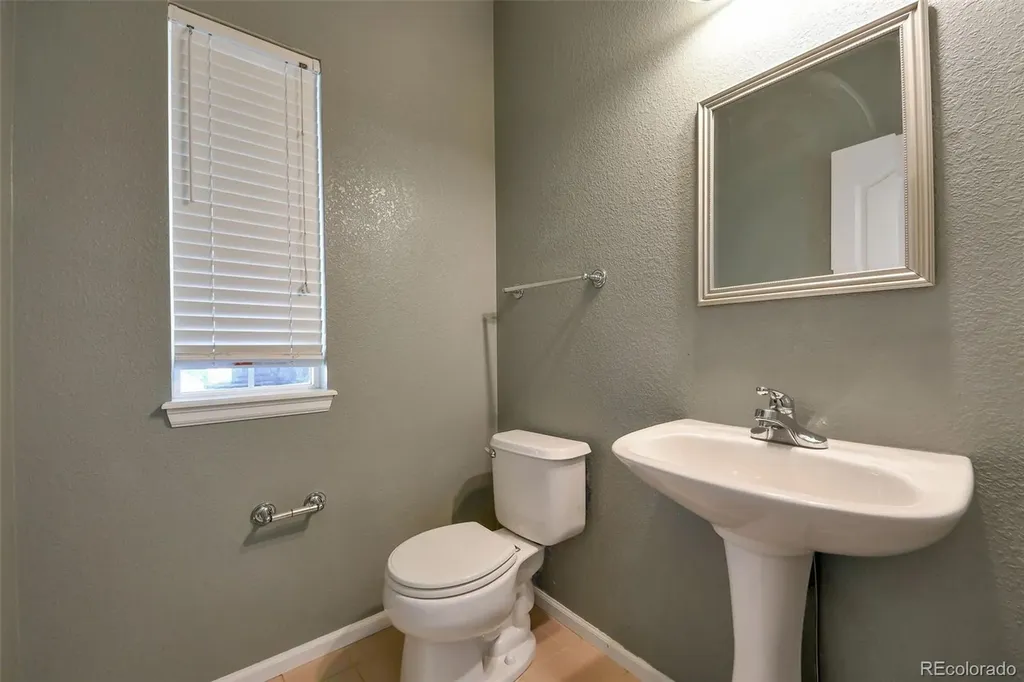 10492 Norfolk Court Commerce City CO 80022