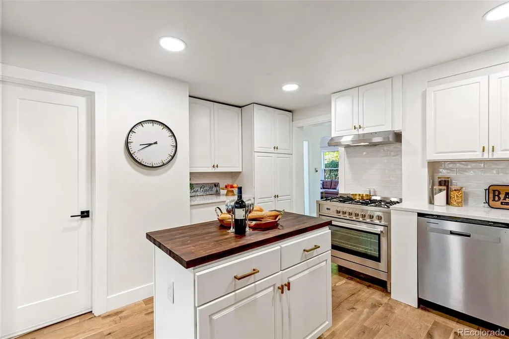 2492 Lamar Street Edgewater CO 80214