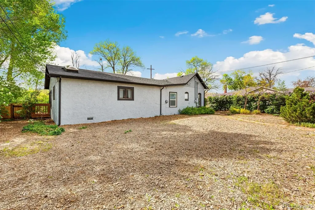 2492 Lamar Street Edgewater CO 80214