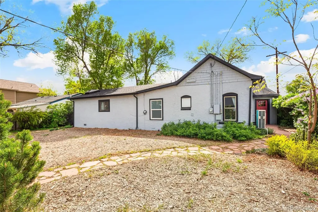 2492 N Lamar Street Edgewater CO 80214