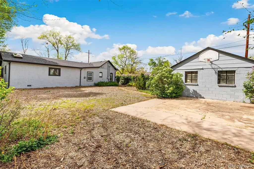 2492 Lamar Street Edgewater CO 80214