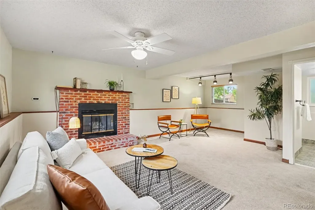11423 W Ida Avenue Littleton CO 80127