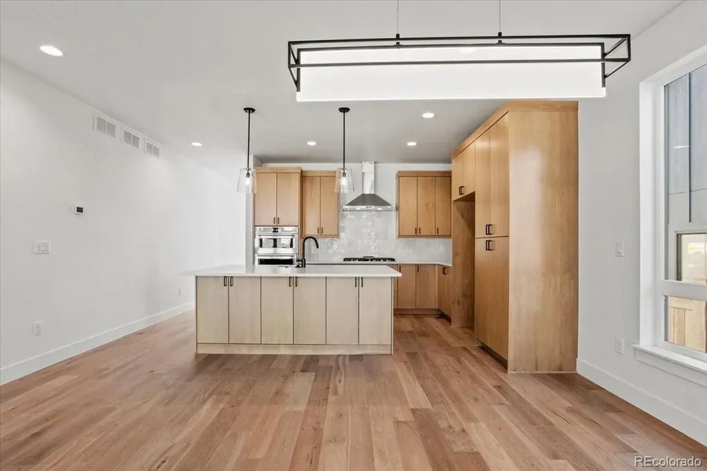 5604 Grandville Avenue Longmont CO 80503