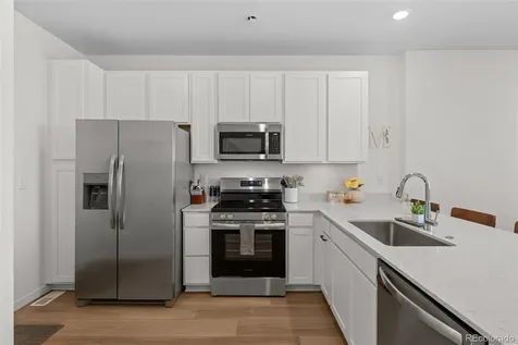 9042 Gladiola Way Arvada CO 80005