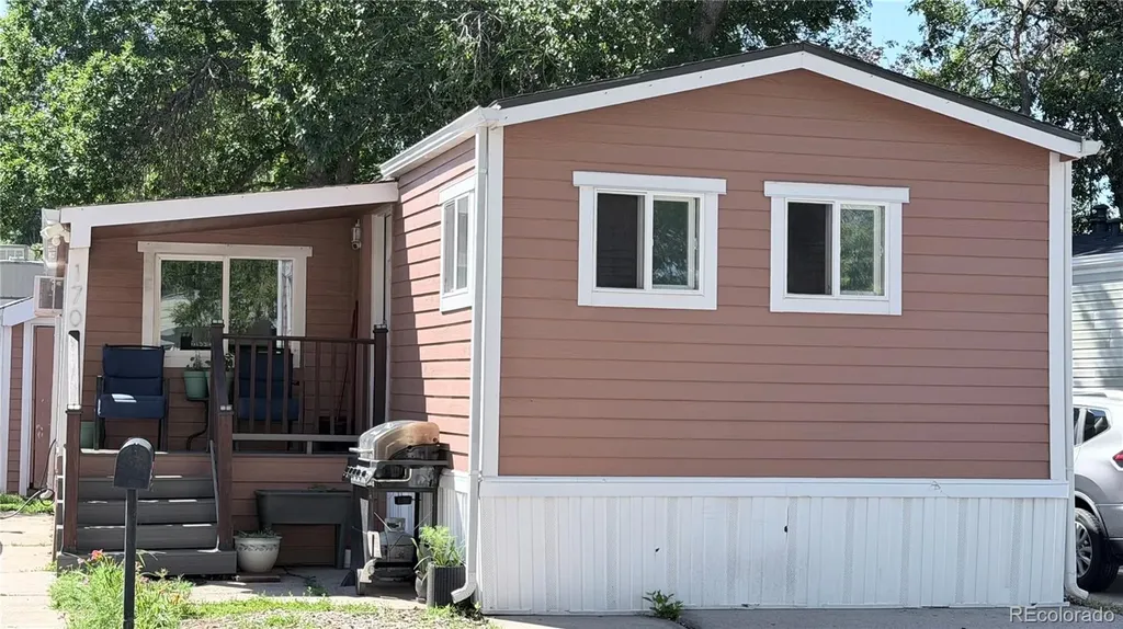 1600 Sable Boulevard Aurora CO 80011