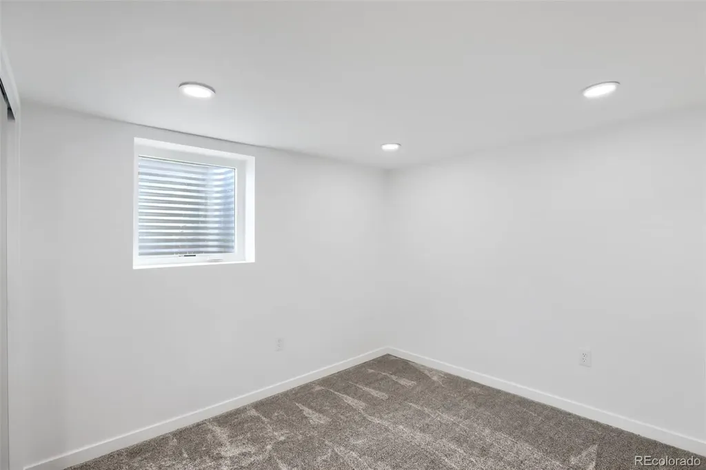 909 E 9th Avenue Broomfield CO 80020