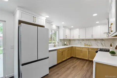 909 E 9th Avenue Broomfield CO 80020