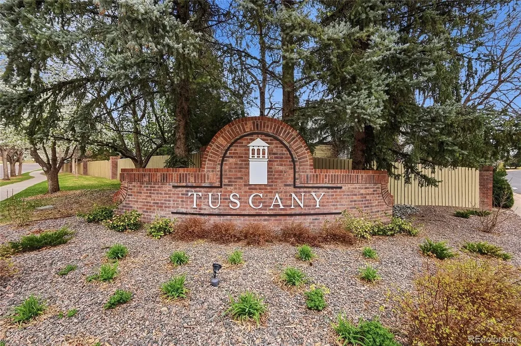 5835 S Danube Circle Aurora CO 80015