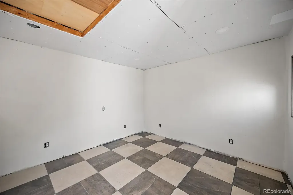 1665 W Progress Avenue Littleton CO 80120