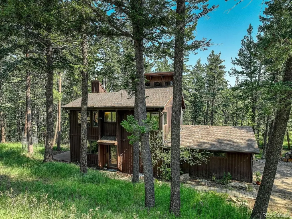 26161 Clear View Drive Golden CO 80401