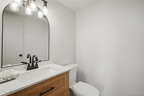 2065 S Rifle Street Aurora CO 80013