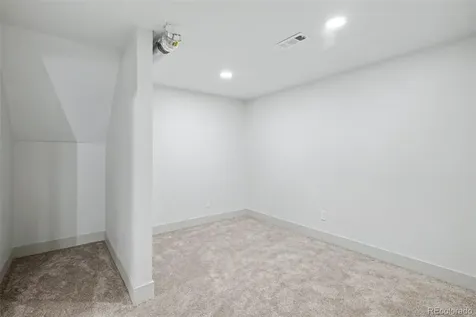 2065 S Rifle Street Aurora CO 80013