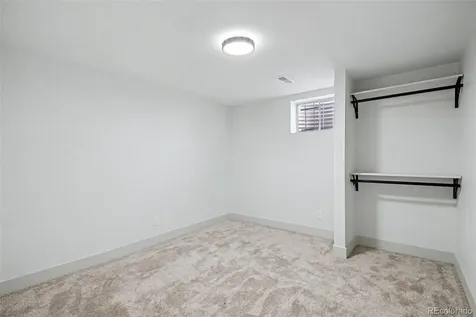 2065 S Rifle Street Aurora CO 80013
