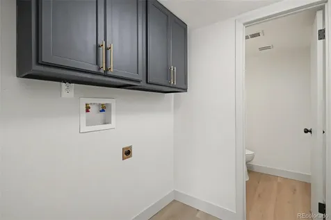 2065 S Rifle Street Aurora CO 80013