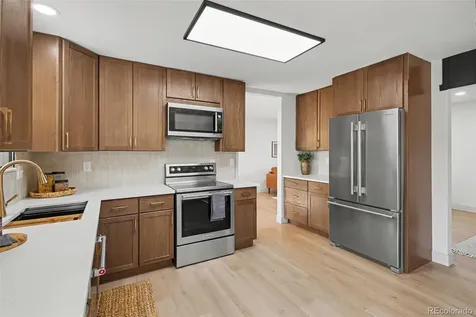 2065 S Rifle Street Aurora CO 80013