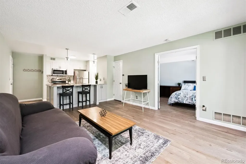 2575 S Syracuse Way Denver CO 80231