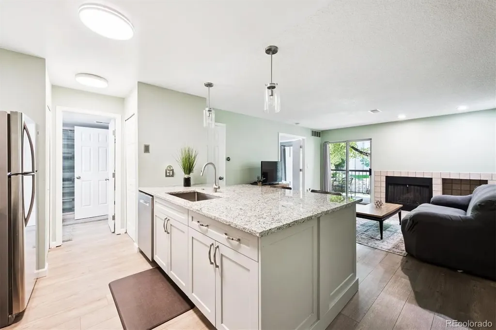 2575 S Syracuse Way Denver CO 80231