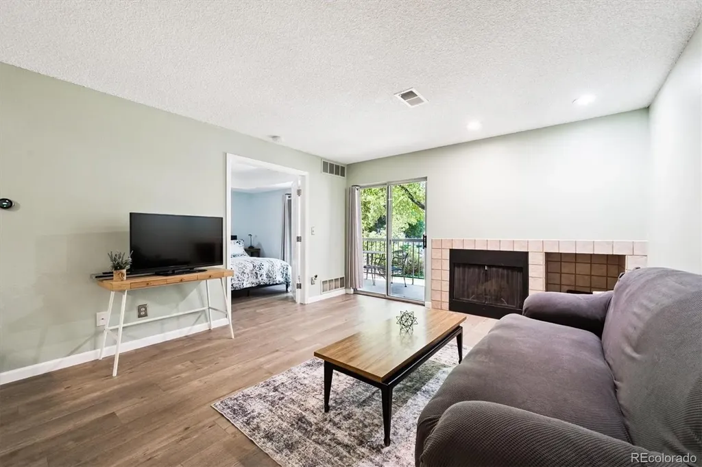 2575 S Syracuse Way Denver CO 80231