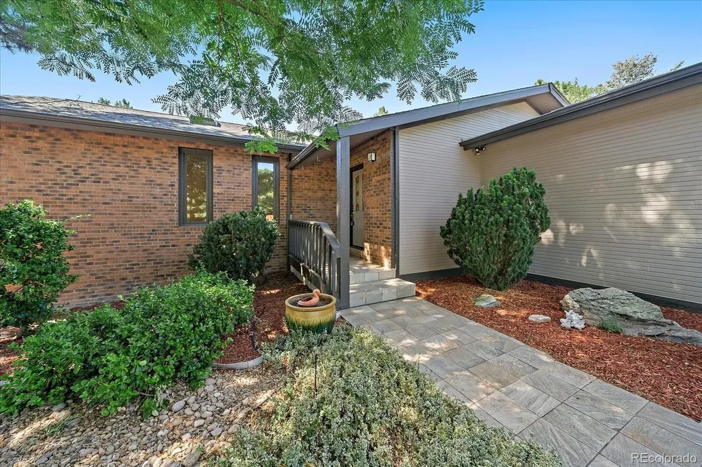 8756 W Iliff Avenue Lakewood CO 80227
