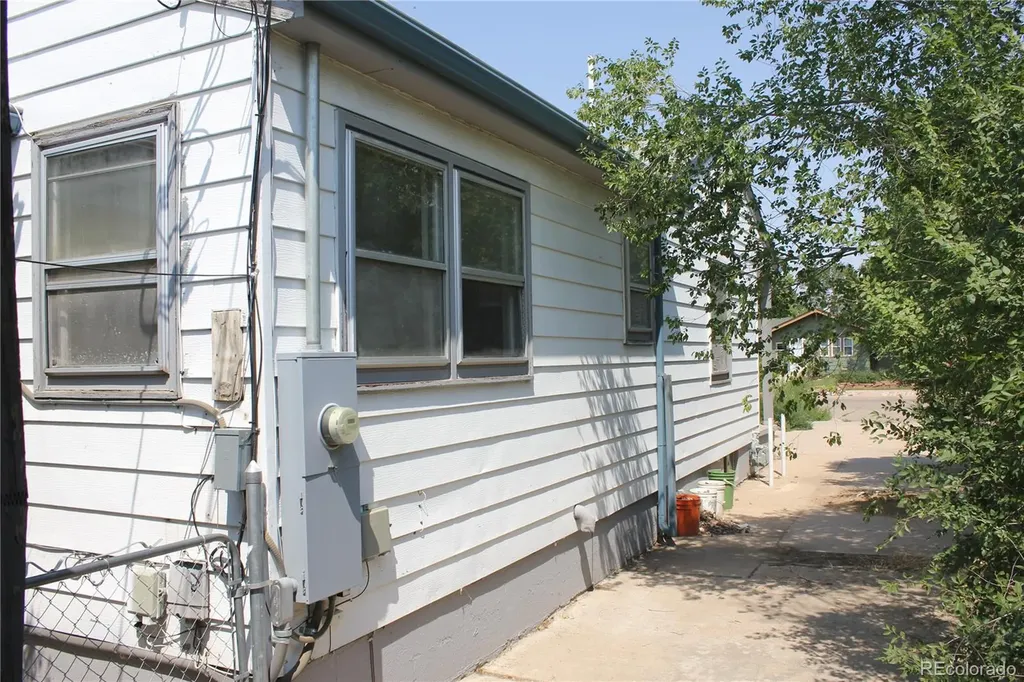 111 S 9th Avenue Brighton CO 80601