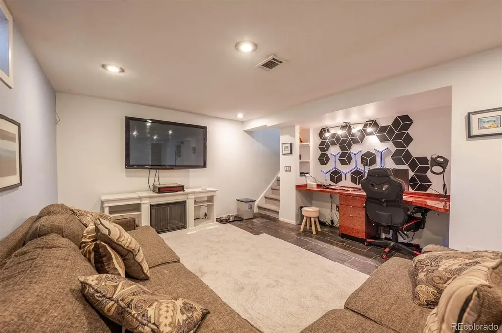 918 S Bross Street Longmont CO 80501
