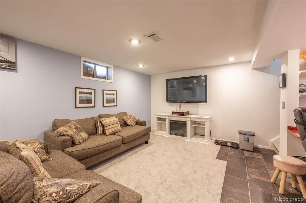918 S Bross Street Longmont CO 80501