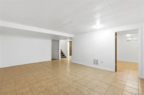 323 Fulton Street Aurora CO 80010