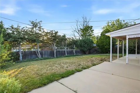 323 Fulton Street Aurora CO 80010